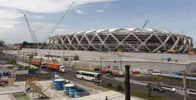 Vista da Arena Amazonia, em construo para sediar jogos da Copa(foto: REUTERS/Bruno Kelly )
