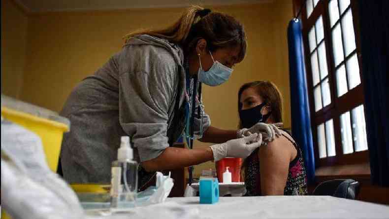 Grande parte da populao do Chile retornar  quarentena, apesar do avano da vacinao(foto: Getty Images)