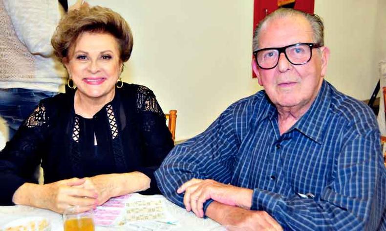 Sarah Vaintraub e Sérgio Rogério de Almeida, que fez aniversário ontem (foto: Marcos Vieira/EM/D.A Press.) Sarah Vaintraub e Sérgio Rogério de Almeida, que fez aniversário ontem (foto: Marcos Vieira/EM/D.A Press.)