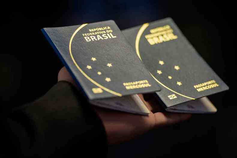No exterior, ande com uma cpia autenticada do passaporte e deixe o documento original guardado no cofre do hotel(foto: Marcelo Camargo/Agencia Brasil)