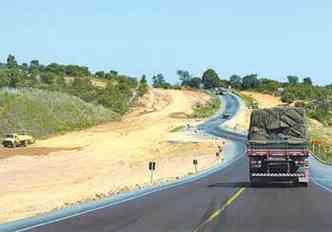 Plano de outorga prev privatizao da rodovia em janeiro e investimentos de R$ 8,9 bilhes em 25 anos(foto: RENATO WEIL/EM/D.A PRESS)