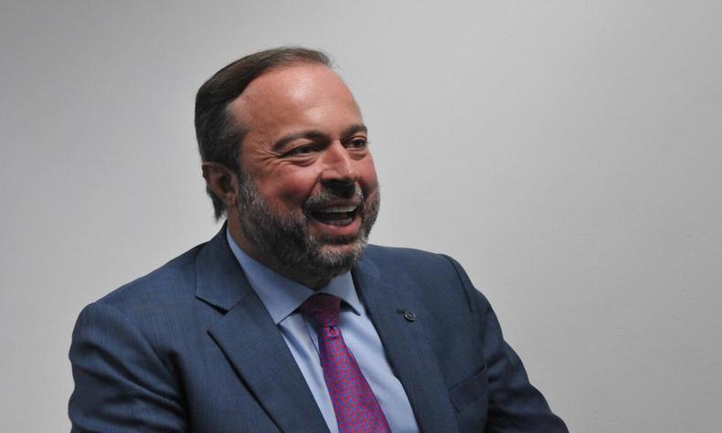 O ministro de Minas e Energia, Alexandre Silveira, participou da cerimônia de entrega de 53 viaturas semi blindadas à Polícia Militar de Minas Gerais(foto: Gladyston Rodrigues/EM/DA) Alexandre Silveira sorrindo