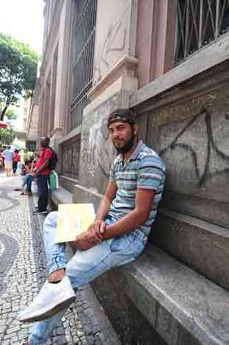 Fernando de Jesus Silva, pedreiro sem carteira de trabalho