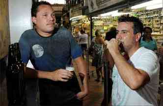 Carlos Alberto e Marcos Rogrio no vo deixar de brindar durante os festejos (foto: Gladyston Rodrigues/EM/D.A Press)