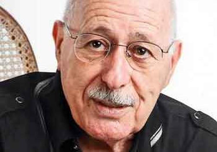  Silviano Santiago