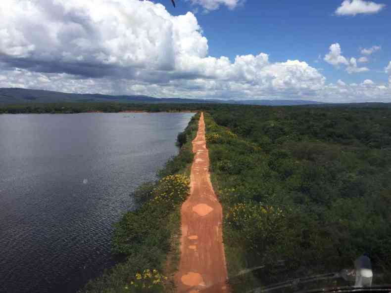 Barragem da Caatinga fica localizada na rea do Assentamento Betinho, no Distrito de Engenheiro Dolabella(foto: PM/Divulgao)