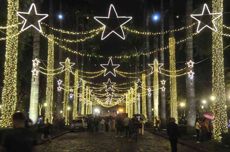 Decoração natalina na Praça da Liberdade terá novidades; veja programação -  Gerais - Estado de Minas