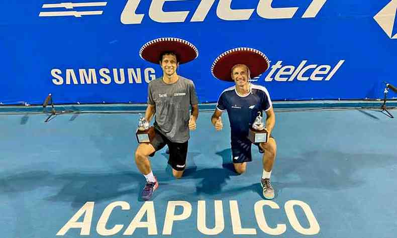  mexicana: com sombreros, Melo e Kubot festejam a vitria na final sobre os colombianos Farah e Cabal(foto: ATP/DIVULGAO)