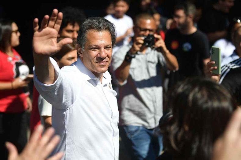 O mercado financeiro já digeriu a escolha de Fernando Haddad para o Ministério da Fazenda - tanto é assim que o Ibovespa, o principal índice da bolsa brasileira, subiu na última sexta-feira(foto: Carl de Souza/AFP - 30/10/22) O mercado financeiro já digeriu a escolha de Fernando Haddad para o Ministério da Fazenda - tanto é assim que o Ibovespa, o principal índice da bolsa brasileira, subiu na última sexta-feira