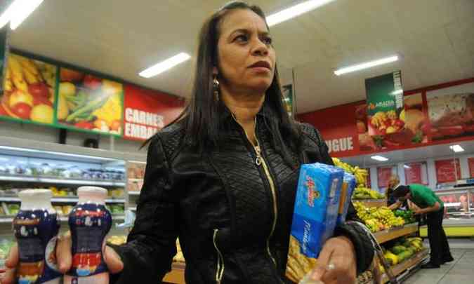 Magda Fonseca adotou a estratgia de trocar marcas e reduziu o consumo(foto: Cristina Horta/EM/D.A Press)
