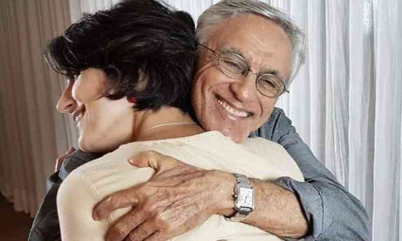 Caetano Veloso e Manuela D'vila (foto: Redes Sociais/Reproduo)