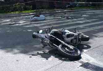 O acidente ocorreu no cruzamento da Rua Almirante Alexandrino com Avenida do Contorno(foto: Reproduo TV Alterosa)