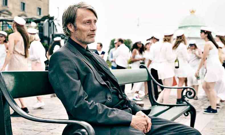 Mads Mikkelsen  o protagonista do longa, cuja estreia no Brasil est prevista para este ms. Situao da pandemia em BH impedir seu lanamento nos cinemas. Ttulo chega ao streaming em abril(foto: Fotos: Vitrine Filmes/Divulgao)