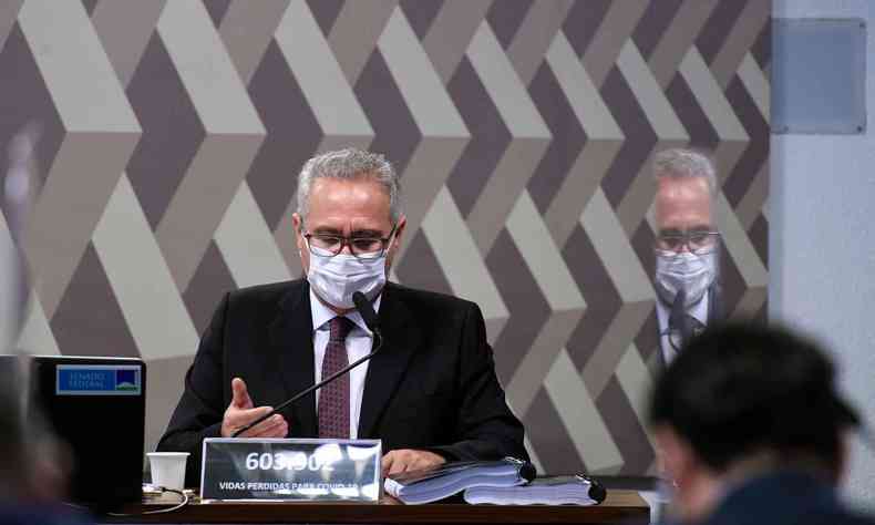 Senador Renan Calheiros faz leitura do relatrio final da CPI da COVID