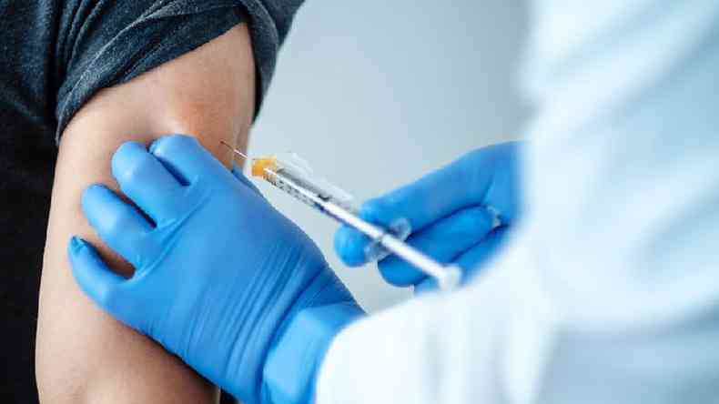 As farmacuticas Pfizer e BioNTech fizeram um pedido de autorizao de emergncia para sua vacina(foto: EPA/BIONTECH)
