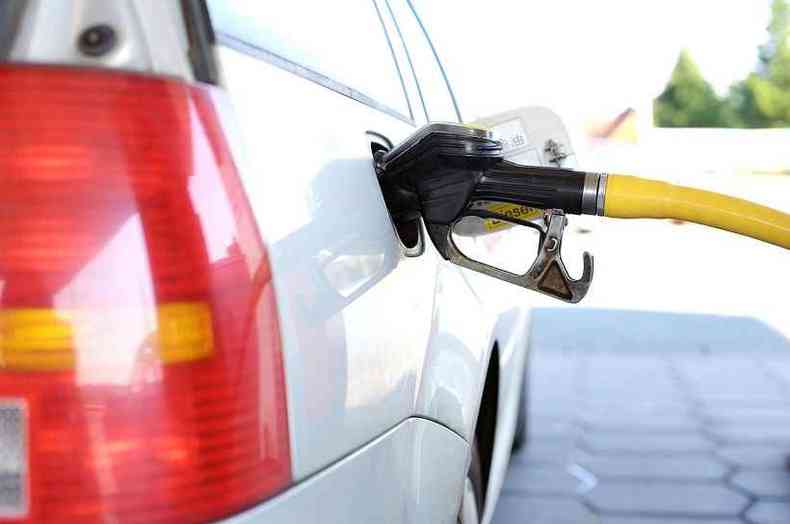 Valor médio do litro de gasolina em Passos é o maior entre 27 cidades mineiras pesquisadas pela ANP(foto: Pixabay)