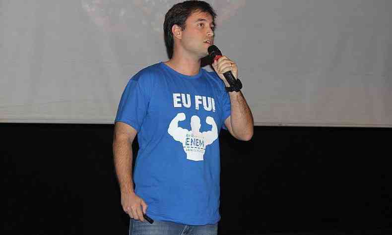 Prof. Pagy de Biologia - aula interdisciplinar com temas do Enem.(foto: Divulgao)