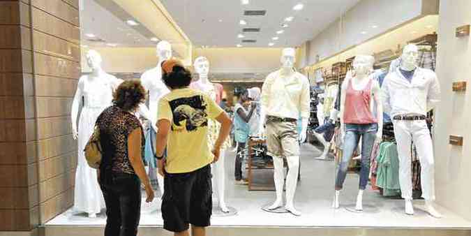 Depois das vendas de fim de ano, as lojas reduziram 20 mil postos (foto: Beto Magalhes/EM/D.A Press)