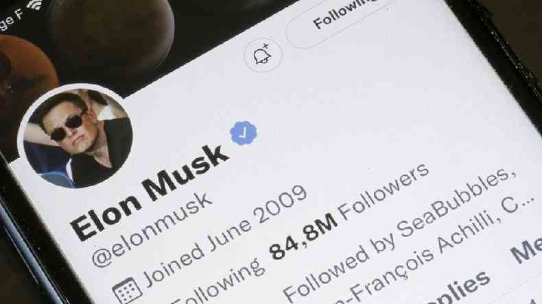 Perfil de Elon Musk no Twitter