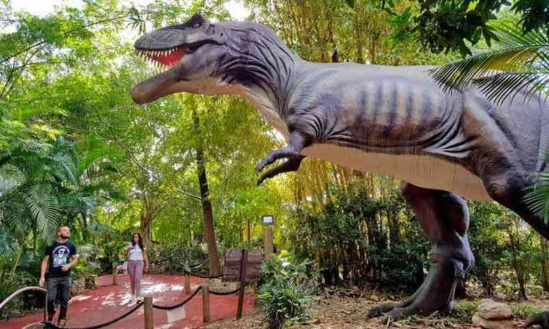  Vale dos Dinossauros  uma das quatro atraes do Dreamland(foto: Marden Couto/Turismo de Minas)