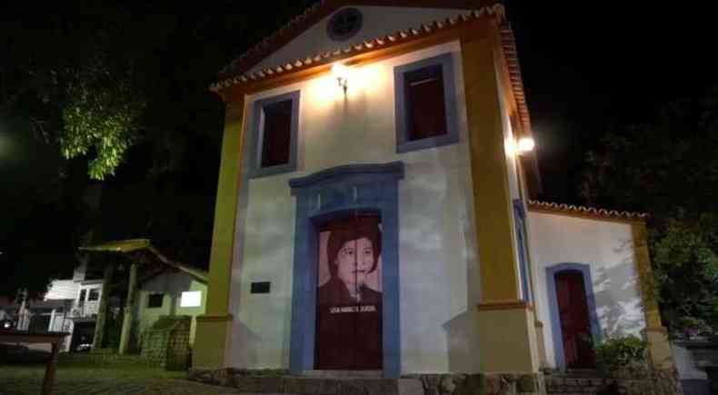 Clipe de Luiza da Iola foi projetado na Igreja do Rosrio, em Carmpolis de Minas(foto: Divulgao)