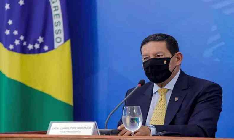 Mouro defendeu a permanncia de Guedes no cargo, a quem chamou de 'Posto Ipiranga'(foto: Romrio Cunha/AFP)
