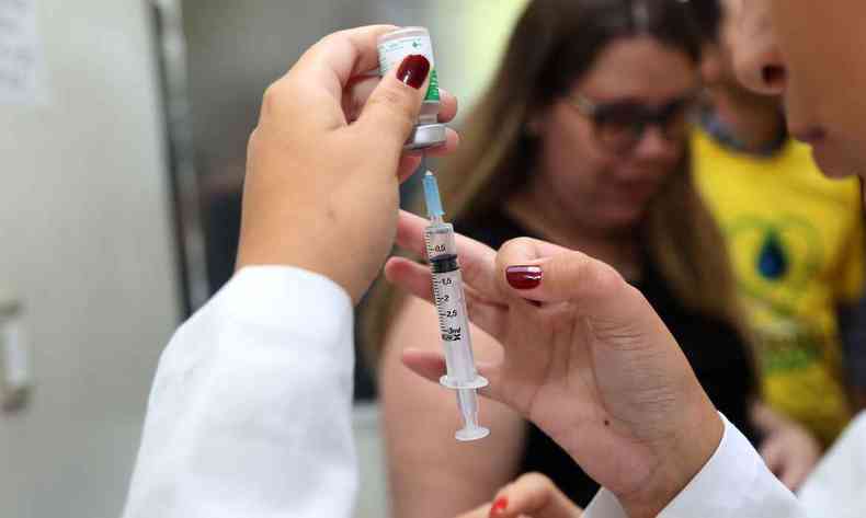 Vacinao deve comear entre 20 de janeiro e 10 de fevereiro, segundo o Ministrio da Sade(foto: Erasmo Salomo/Ministrio da Sade)