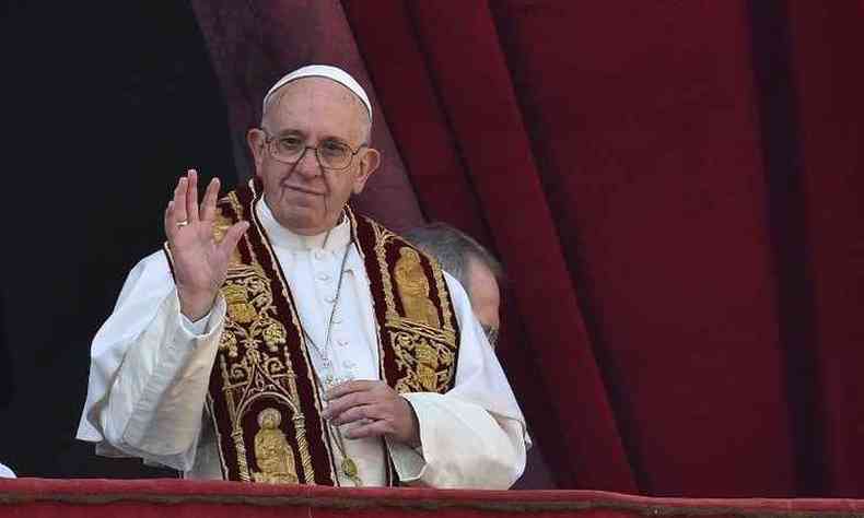 Papa Francisco, em discurso na Baslica de So Pedro(foto: VINCENZO PINTO / AFP)