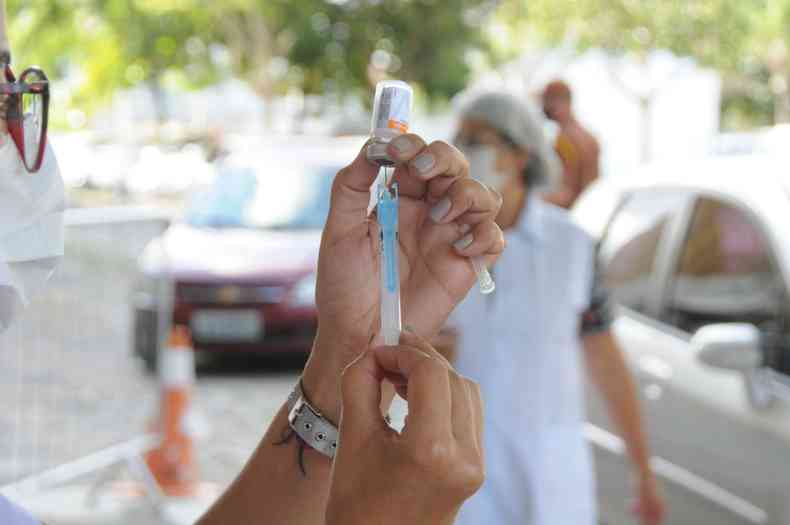 Imunizantes da AstraZeneca sero aplicados esta semana(foto: Juarez Rodrigues/EM/D.A. PRESS)