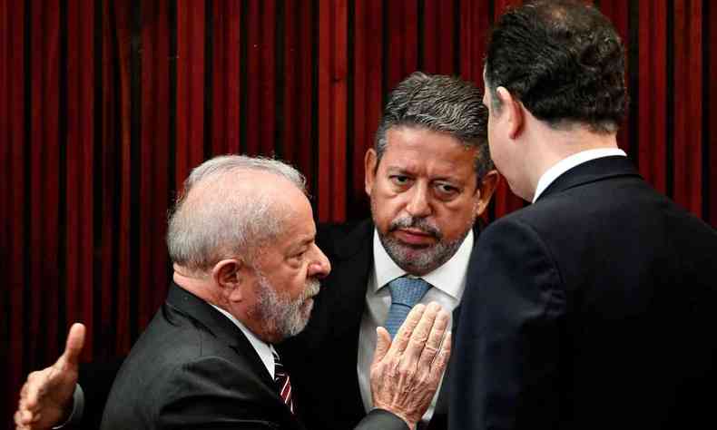 O presidente eleito negocia com o presidente da Cmara dos Deputados, Arthur Lira (PP-AL)