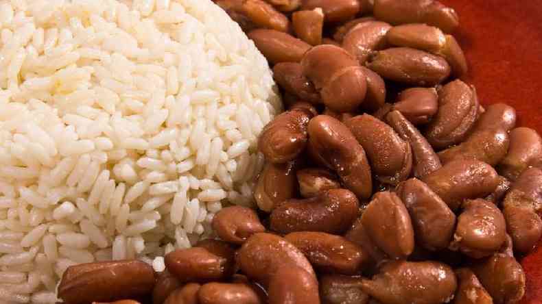 De janeiro a setembro, os alimentos no domiclio tiveram alta de 9,2%. O arroz subiu 41% nesse perodo e o feijo, 34%(foto: Getty Images)
