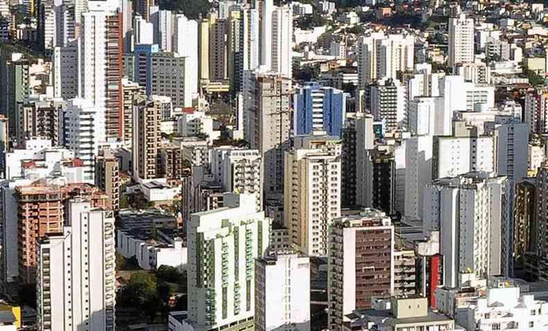 Projeto de lei que amplia transparncia de dados na pandemia de COVID-19 em Juiz de Fora foi sancionado nesta tera-feira (29/6)(foto: Carlos Mendona/PJF)