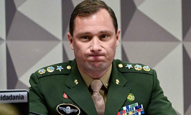 O tenente-coronel do Exrcito Mauro Cid, ajudante de campo do ex-presidente Bolsonaro, fala durante depoimento  CPI que apura os atos de 8 de janeiro. Congresso, Braslia, 11 de julho de 2023