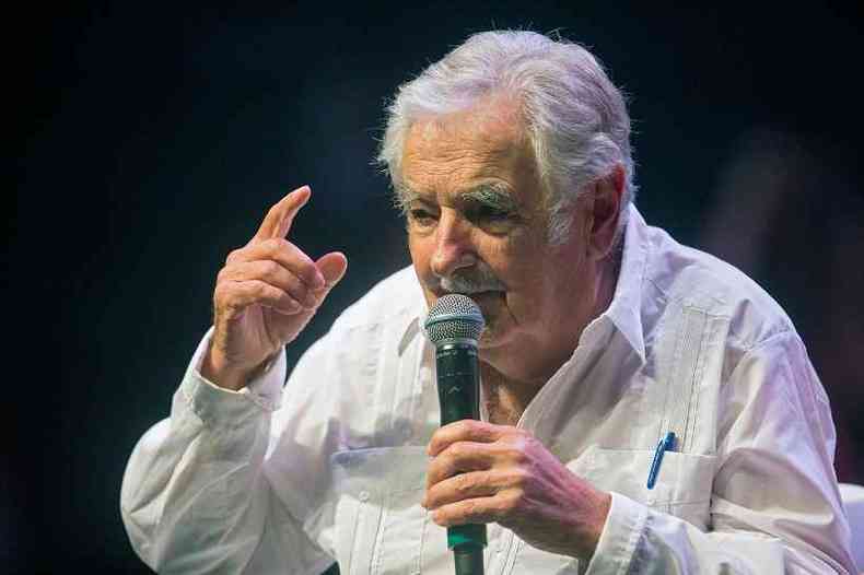 Mujica governou o Uruguai de 2010 a 2015(foto: DANIEL RAMALHO/AFP)