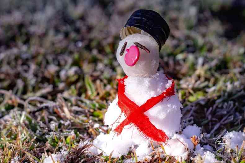 A semana foi de recorde de frio em Minas Gerais e rendeu at 'boneco de neve' em Maria da F(foto: Divulgao/ Prefeitura de Maria da F )