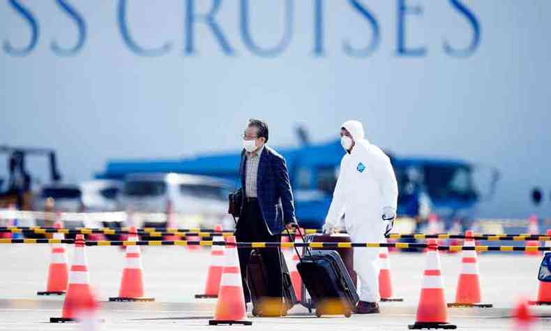 Passageiros do cruzeiro Diamond Princess ficaram isolados por 14 dias(foto: Charly Triballeau/AFP)