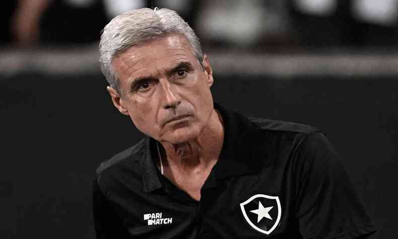 O portugus Luis Castro  o treinador do Botafogo