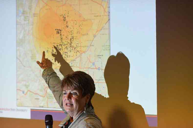 Especialista apresenta mapa com reas afetadas por bombas