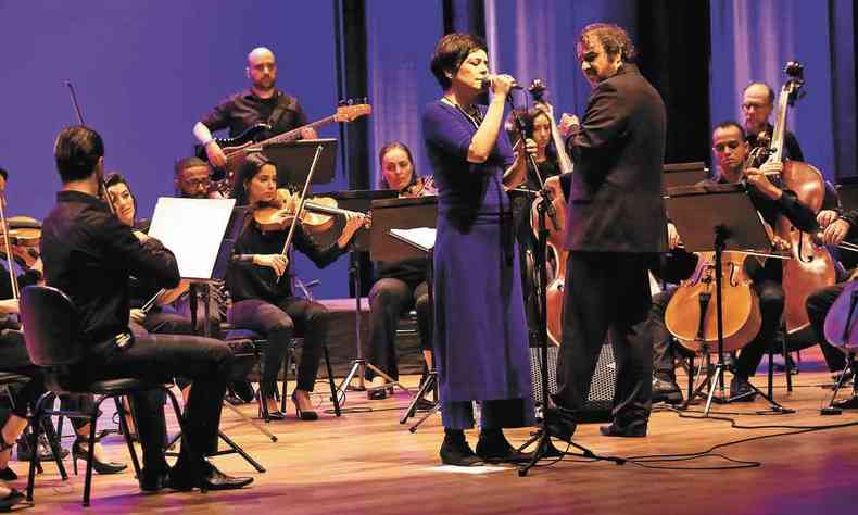Cantora Fernanda Takai e a Orquestra Ouro Preto se apresentam