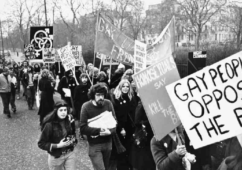 Protesto pedia o fim da opresso de homossexuais pela sociedade em Londres, 13 de janeiro de 1971