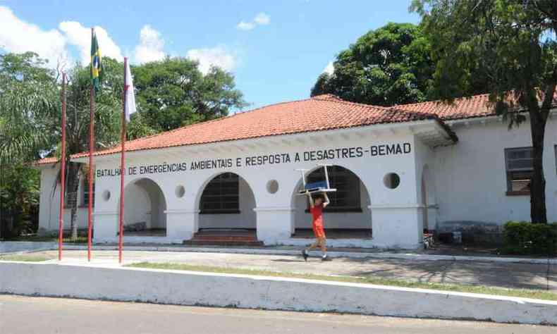 Novas instalaes dos bombeiros, no antigo Centro de Instruo da Aeronutica, na Pampulha, ainda em processo de mudana(foto: Tlio Santos/EM/DA Press)