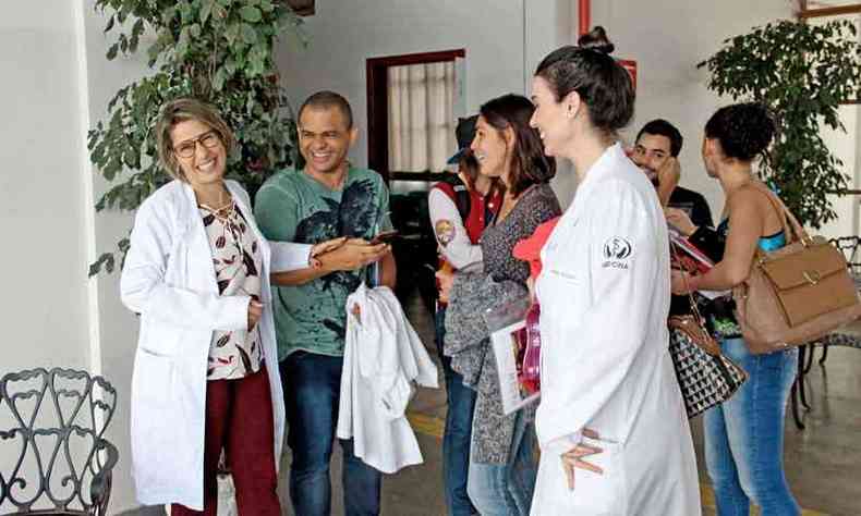 Professora Márcia Beatriz de Souza recebe convite para ser paraninfa de mais uma turma de medicina da Faseh(foto: Laura Lima/Divulgação)