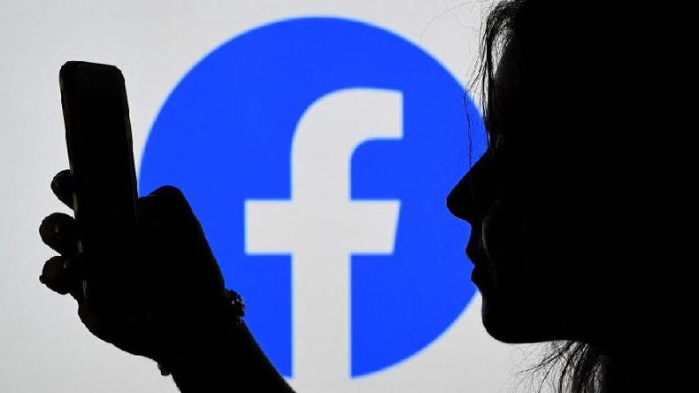 Relatrio do Facebook mostra que post mais visto nos EUA no primeiro trimestre deste ano associava equivocadamente morte de mdico  vacinao contra a Covid-19(foto: Getty Images)