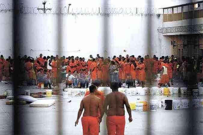 Presdio na Bahia: proposta  que condenados paguem suas despesas dentro do sistema prisional (foto: Luiz Tito/Estado Contedo - 24/5/15)