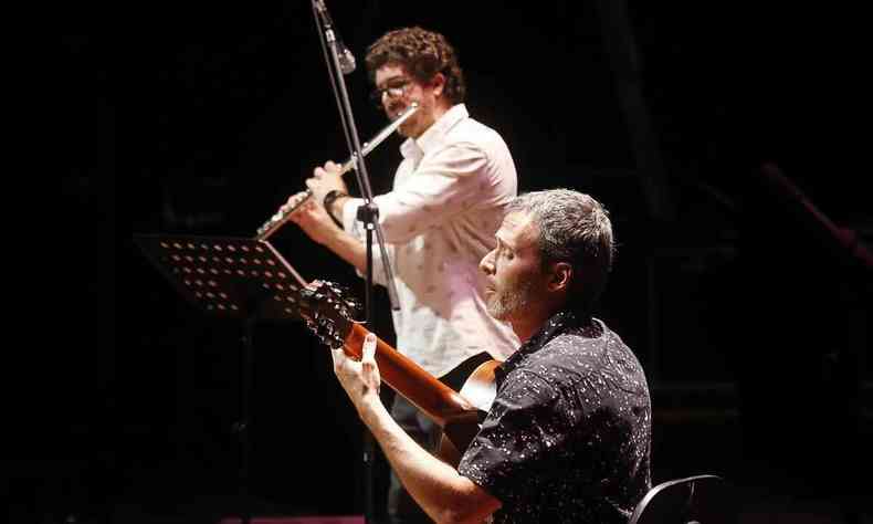 O violonista Flávio Danza e o flautista Rodrigo Mendonça 