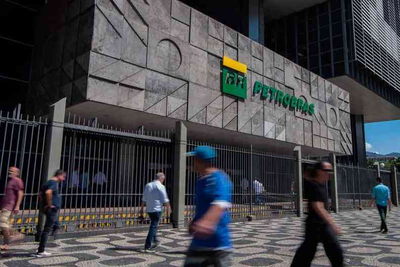 Dividendos que a Petrobras pagar a acionistas dever gerar discusses ao longo de todo o governo Lula