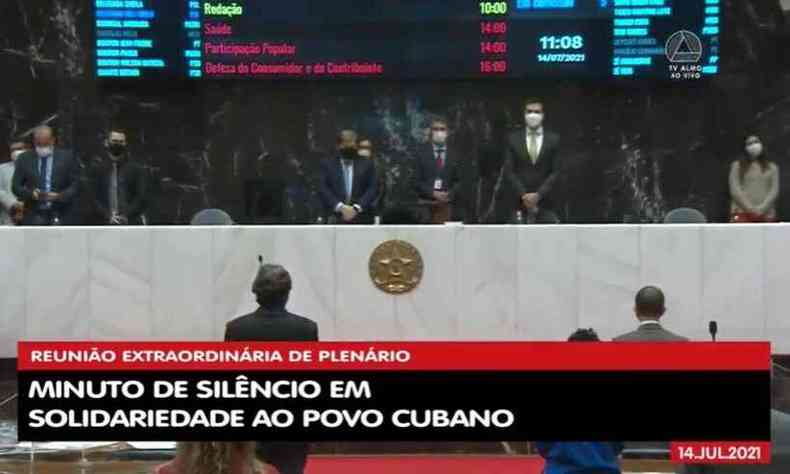 Minuto de silncio foi respeitado pela Assembleia em solidariedade ao povo cubano(foto: Reproduo/YouTube/ALMG)