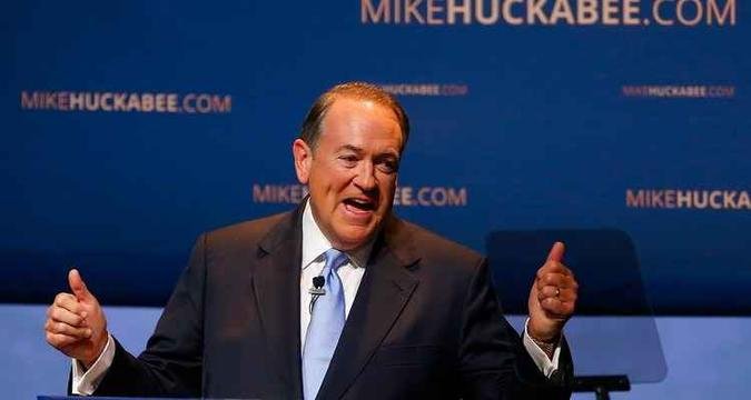Em seu discurso, Huckabee criticou os demais republicanos, dizendo que os que estão em cargos deveriam ter Em seu discurso, Huckabee criticou os demais republicanos, dizendo que os que estão em cargos deveriam ter