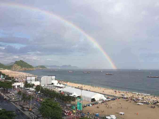 Clima de espera em CopacabanaBertha Maakaroun/EM/D.A Press