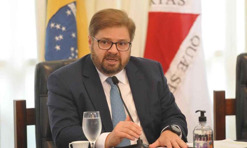 Agostinho Patrus durante assinatura de acordo com o Tribunal Regional Eleitoral de Minas Gerais (TRE-MG), em agosto deste ano(foto: Gladyston Rodrigues/EM/DA Press) Agostinho Patrus